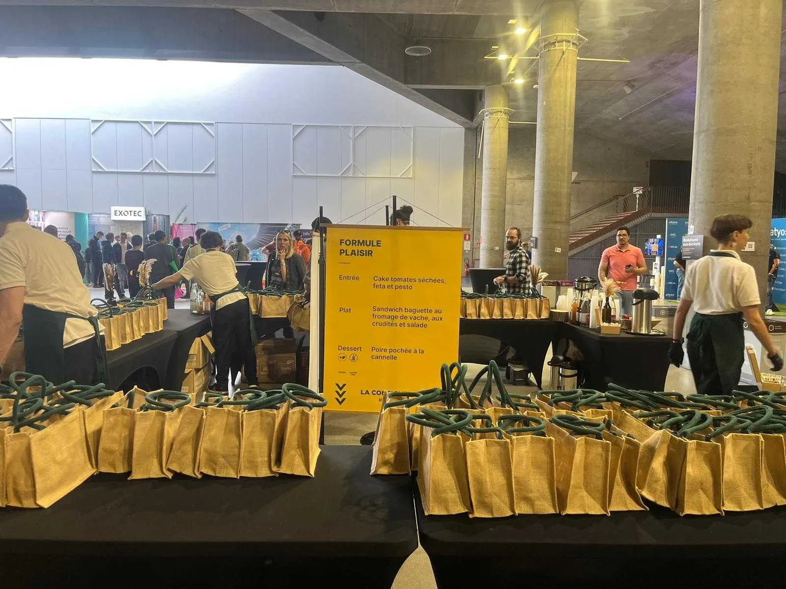 Stand déjeuner avec lunch bag du Devfest