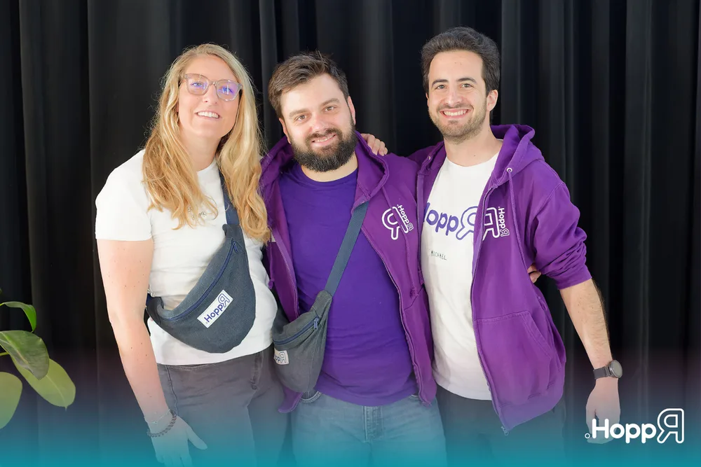 Photo de l’équipe HoppR présente à Lyon Craft 2026. De gauche à droite : Emma, Maxime, Michaël.